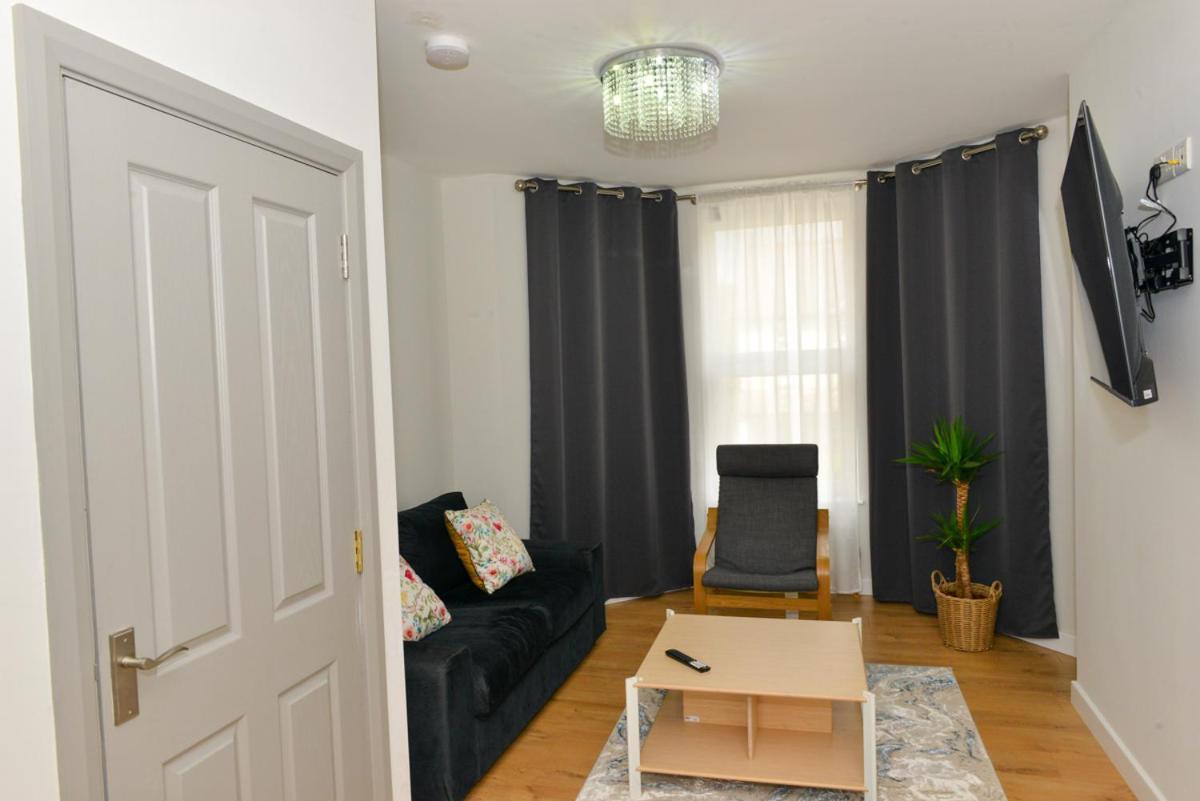 Esterville Apartments 1 And 2 Bedrooms Hot Tub Availability Belfast Extérieur photo